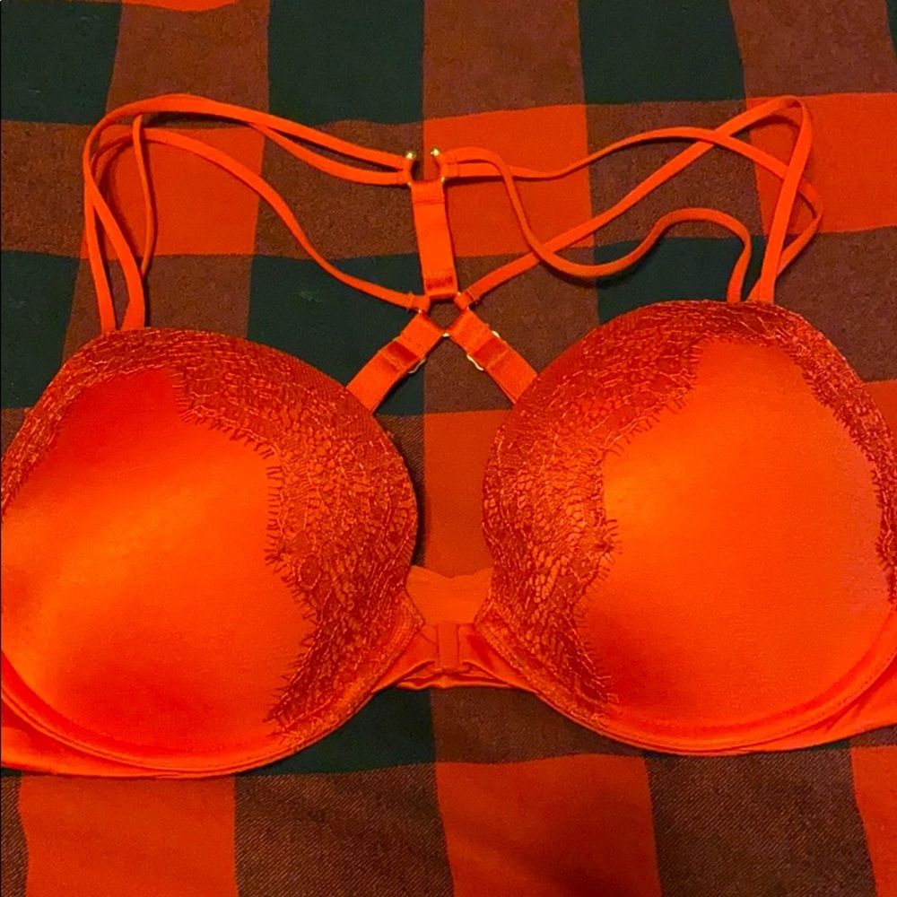 Gorgeous VS bra!